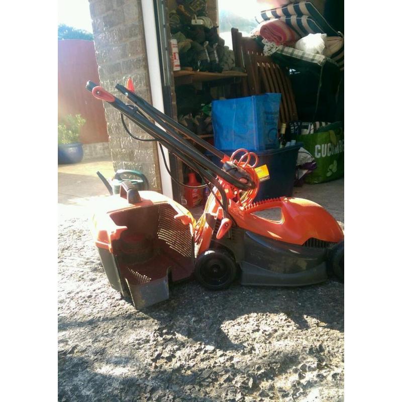 Lawnmower Fly Mo