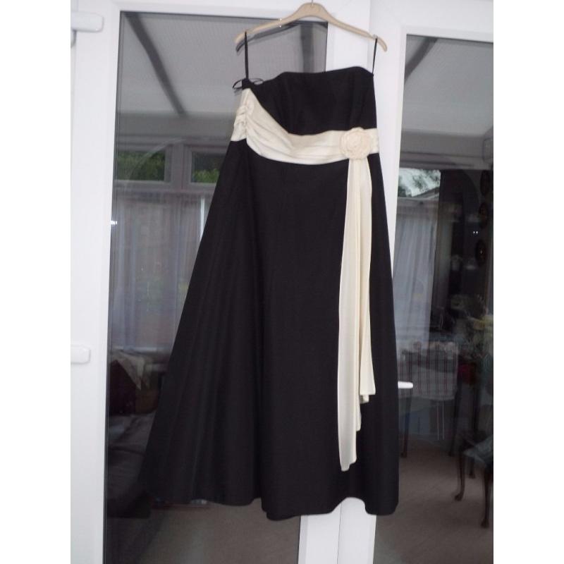 Strapless evening dress