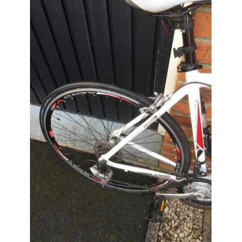 Red and white road bike 21 inch frame