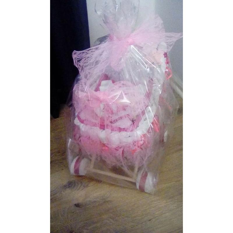 BEAUTIFUL NAPPY PRAM GIFT