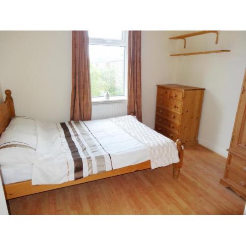 Spacious DOUBLE ROOM in the vibrant SHOREDITCH!