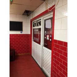 SHOP TO LET IN WASHINGTON FULLY EQUIMPET FOR PIZZA /INDIAN RING 07841423617USE