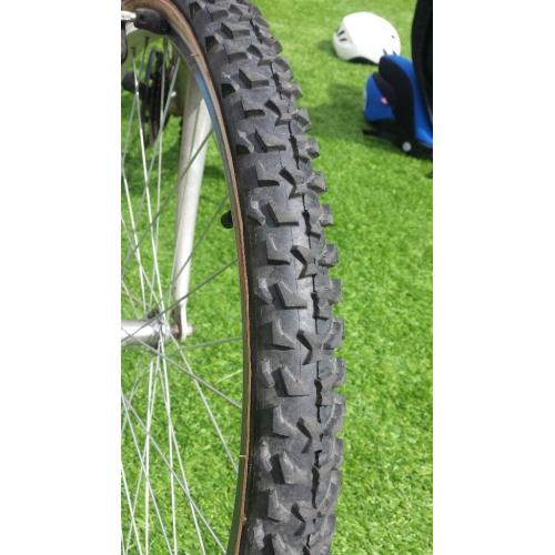 Ladies girls bike excellent tyres