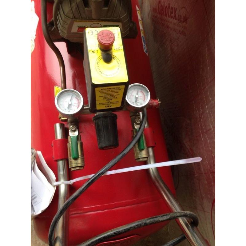 Clarke compressor 100 litre