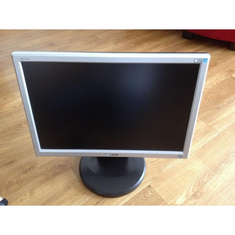 Hanns G 19" Widescreen TFT LCD Monitor HG191A plus Acer Keyboard & Mouse