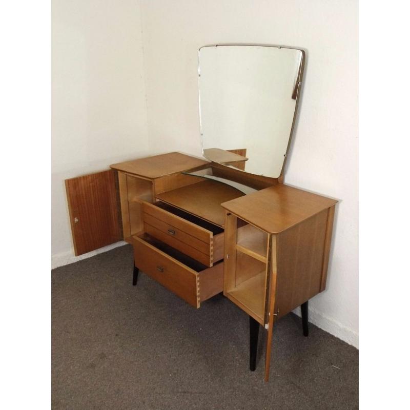 VINTAGE RETRO GOLDEN OAK DRESSING TABLE CHEST FREE DELIVERY IN EDINBURGH GLASGOW TAYSIDE FIFE AREAS
