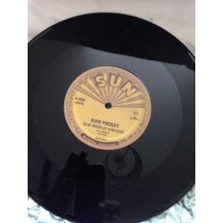 Elvis Presley mint limited edition 10 inch that's all right 2004