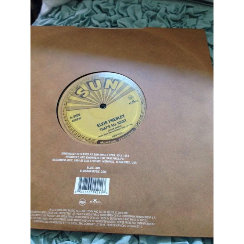 Elvis Presley mint limited edition 10 inch that's all right 2004