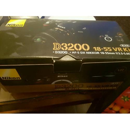Nikon d3200 18-55 VR kit
