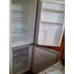 FRIDGE FREEZER