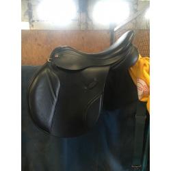 17.5" Farrington Event Saddle