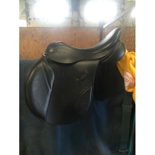 17.5" Farrington Event Saddle