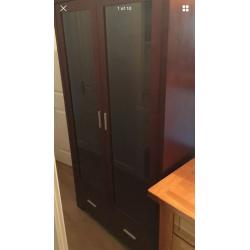 Display cabinet with lights