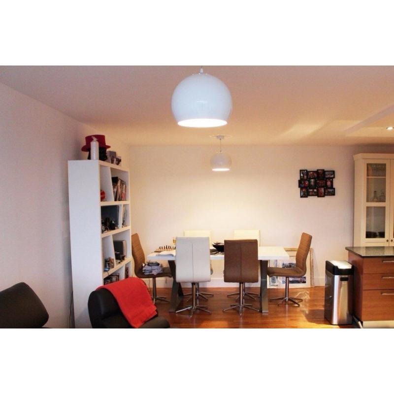 Double Bed in 1-Bedroom to rent in a stylish flat in Islington, close to universites