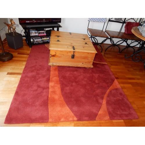 Flat Clearance - leaving UK - TV Sound Bar, Floor Rugs Saucepan set , kettle, toaster and more