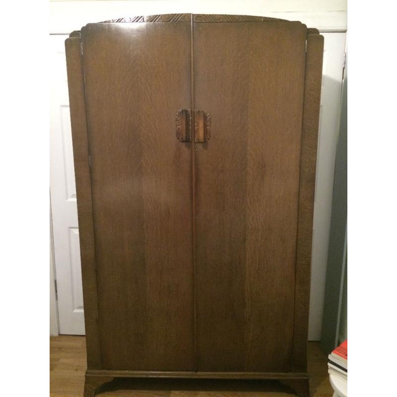 URGENT! Beautiful antique wardrobe for sale - Looking for a quick sale