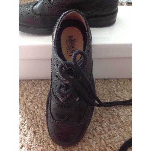 BOYS KILT SHOES