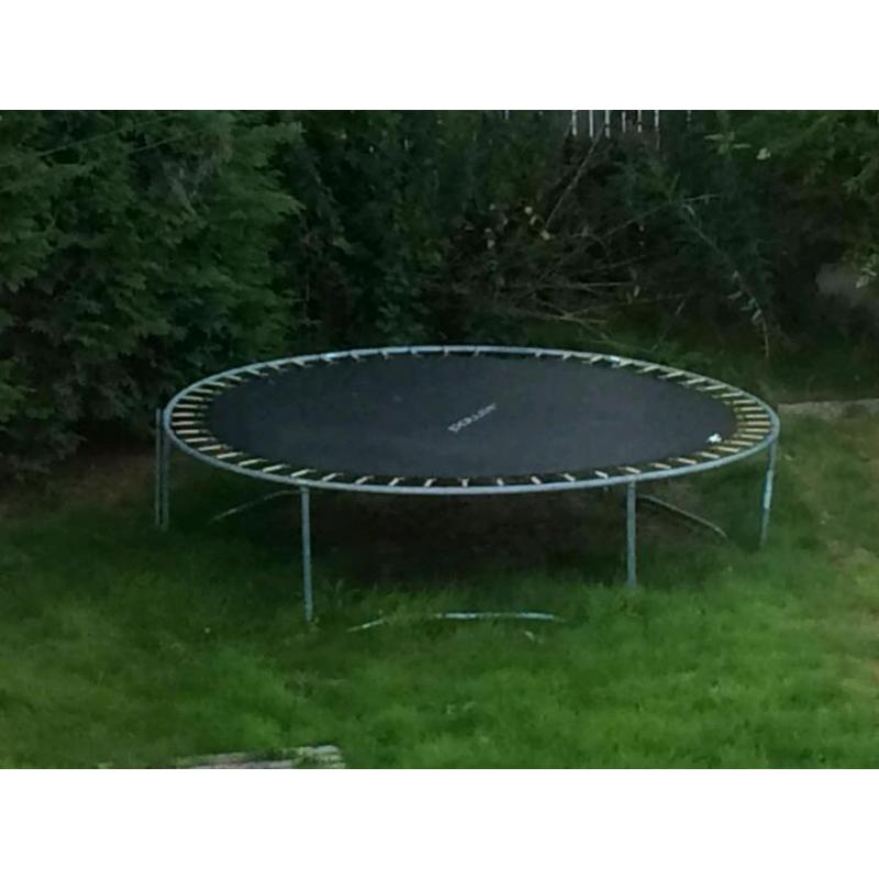 12 ft trampoline