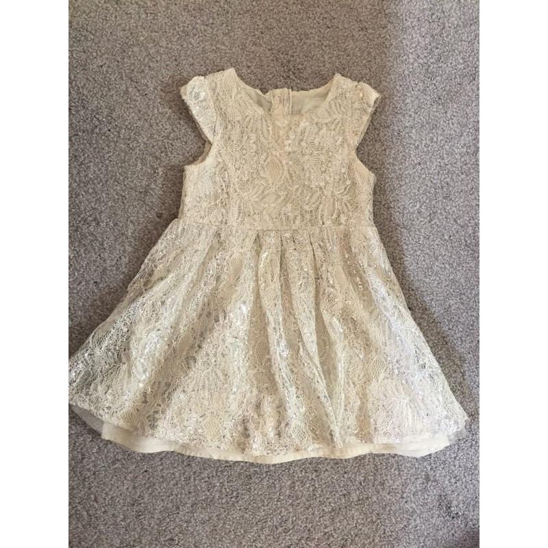 Girls Dresses - 6-9/9-12 months