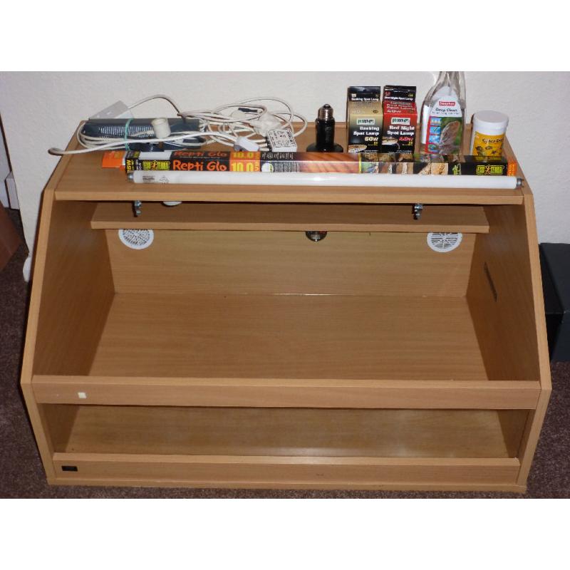 Vivarium/Tortoise table 3ftx2ft with accessories
