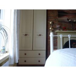 Country Cottage Bedroom Furniture For Sale (1)
