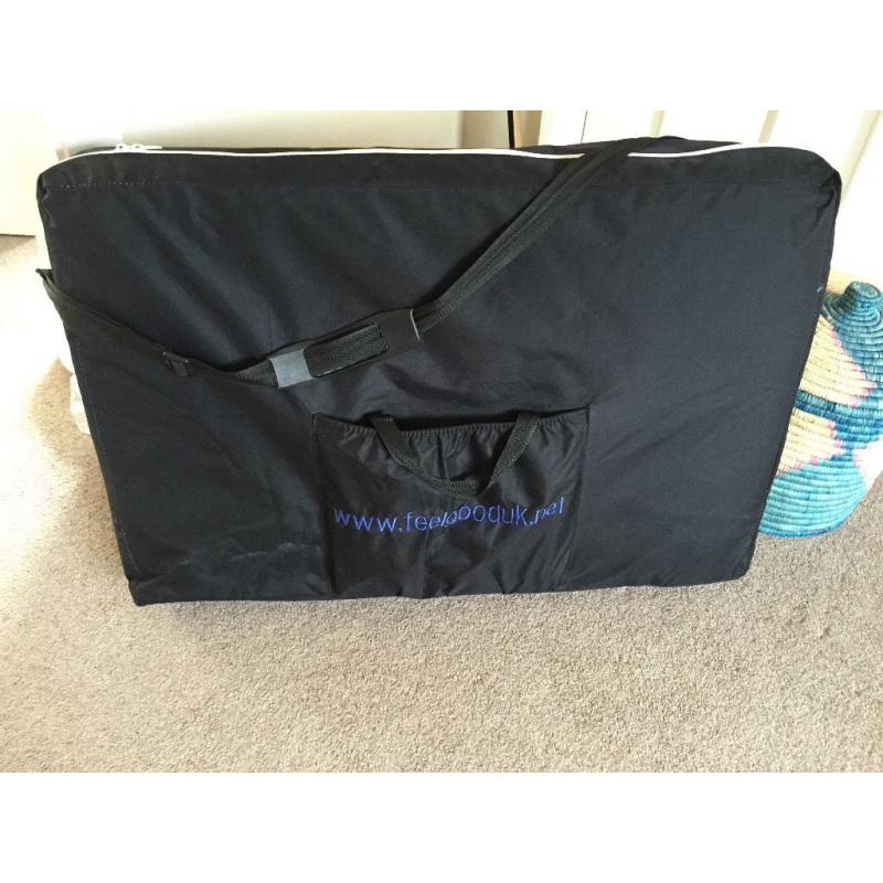 Lightweight Portable Massage/Therapy Couch