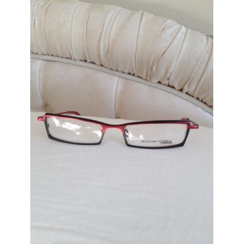 William Morris ladies glasses