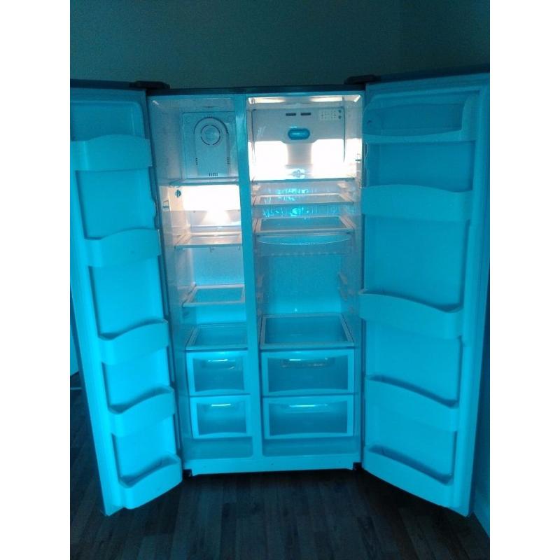 DAEWOO FRIDGE FREEZER