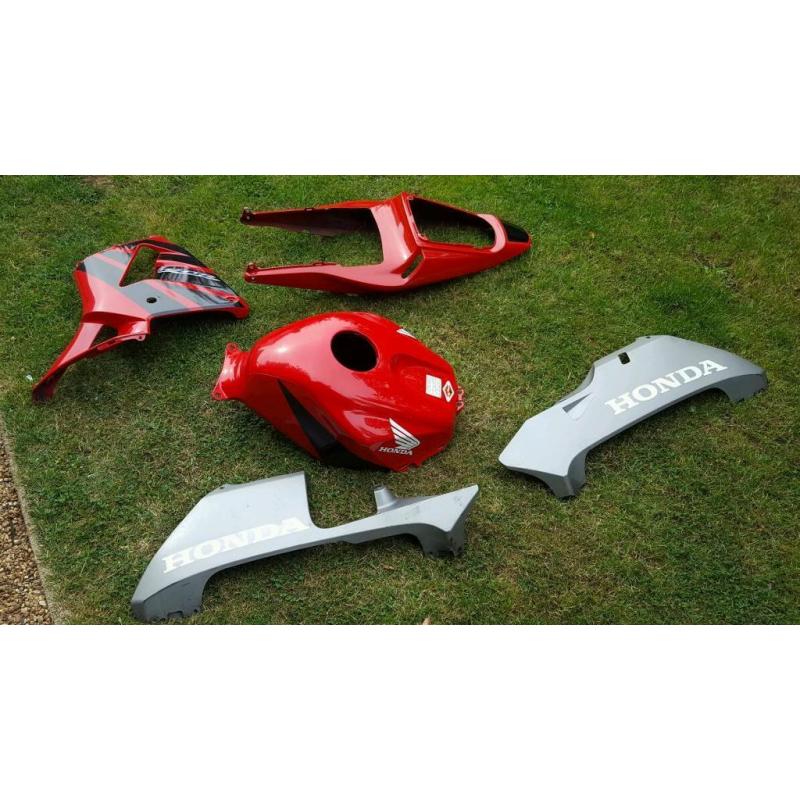2003 honda cbr600rr fairings tank