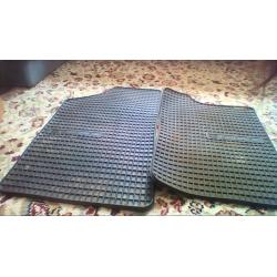 Set of 4 used car mats for Subaru Impreza 2003 in very good condition