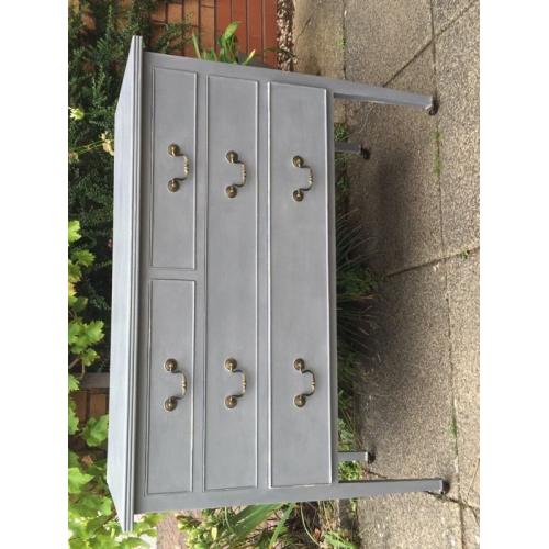 Chest of drawers / sideboard