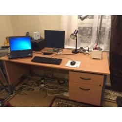 Office table /laptop /monitor/ printer scanner/lamp