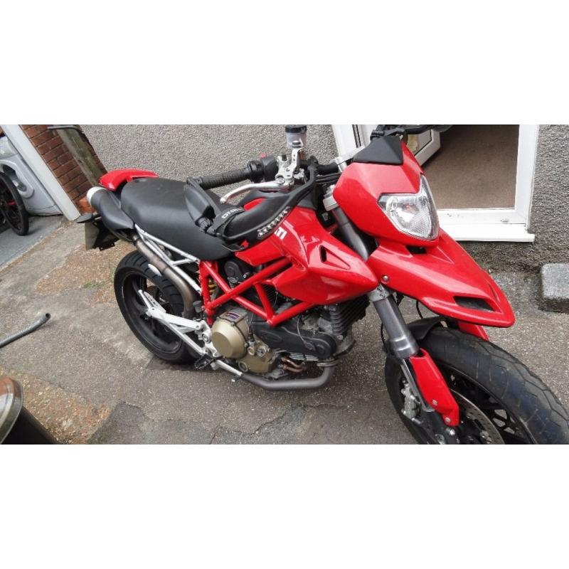 Ducati Hypermotard 1100s 2007