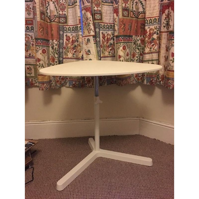 White side table coffee table