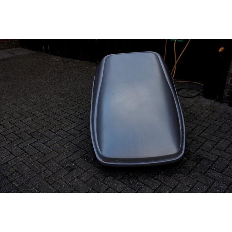 car or van roof box small 50kg.[320 litres] with key