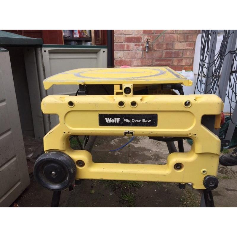Flip saw