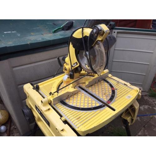 Flip saw