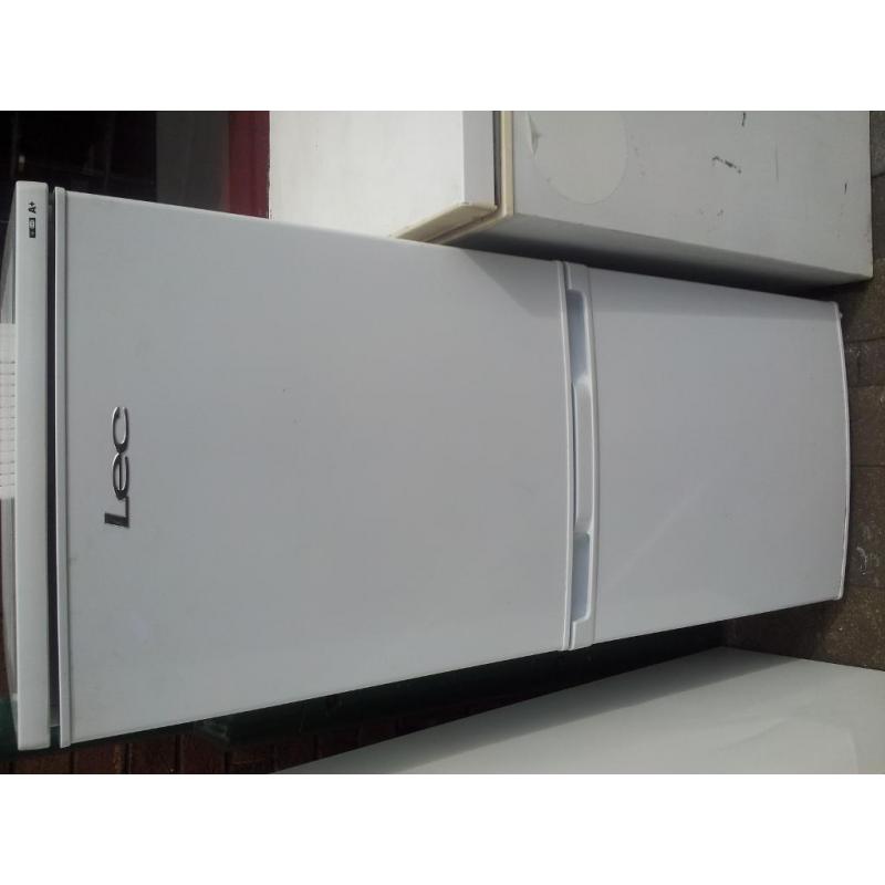 lec fridge freezer