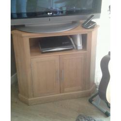 Corner TV unit