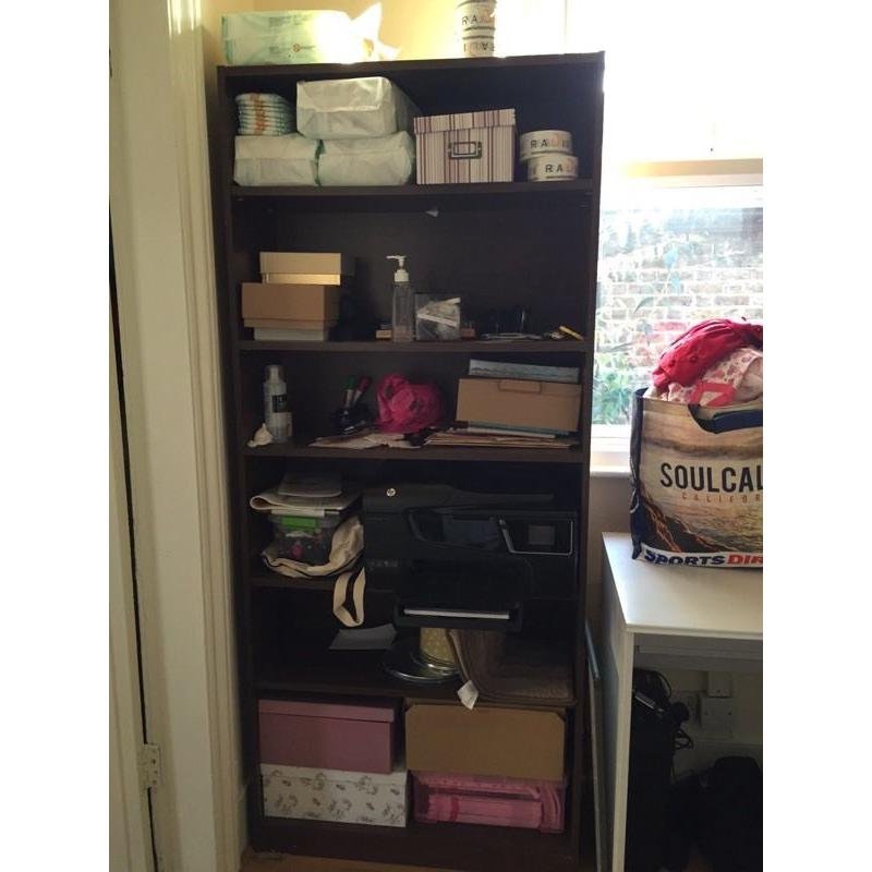 Table/Chair and wood bookcase