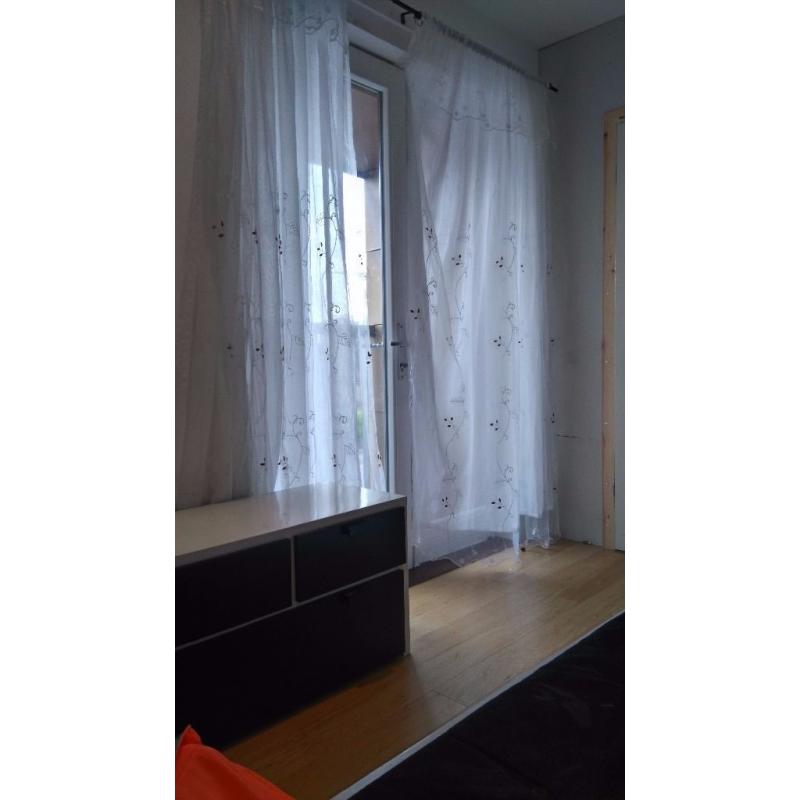 Double Room with Balcony to share with two professional
