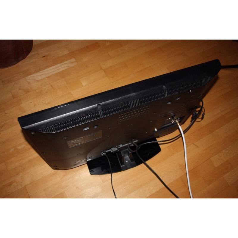 TV Sony Bravia 32inch - Good condition - Model KDL 32V5500