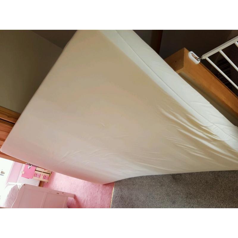 Double memory foam mattress