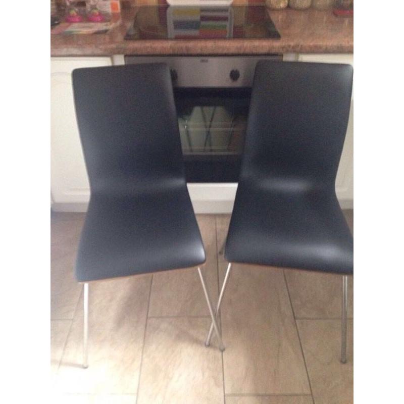 4 dining table chairs