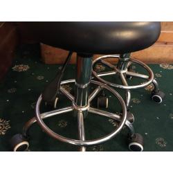 Black Salon Hairdressing Beauty Therapy Gas Lift Chairs X 2