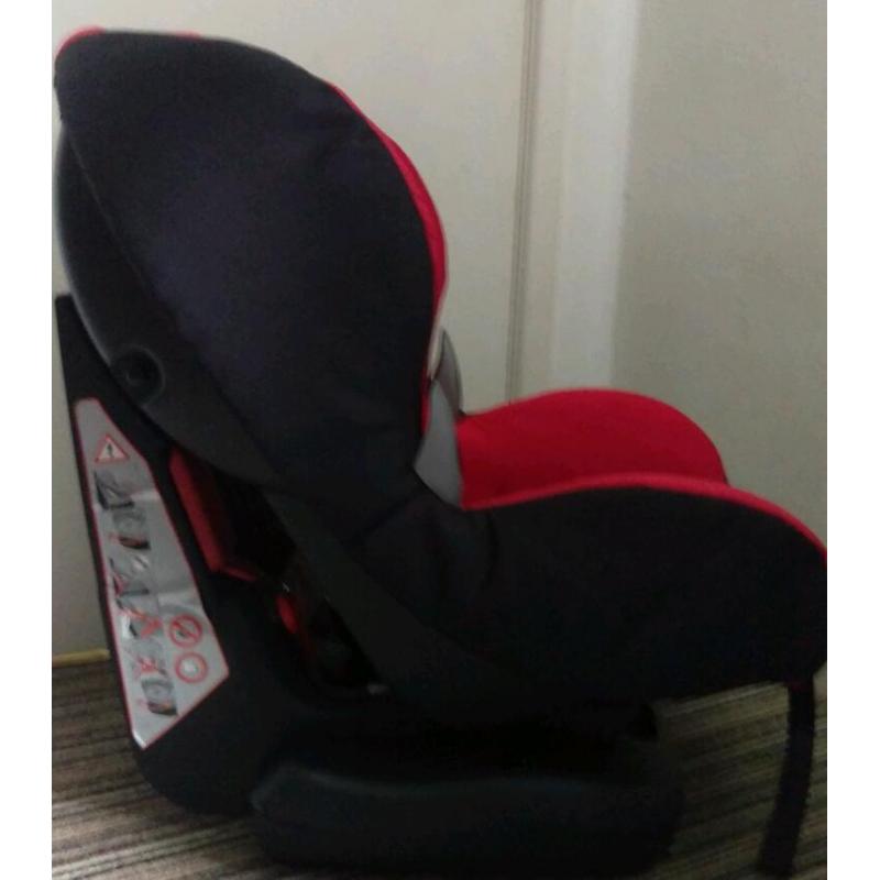 Maxi cost priori car seat.