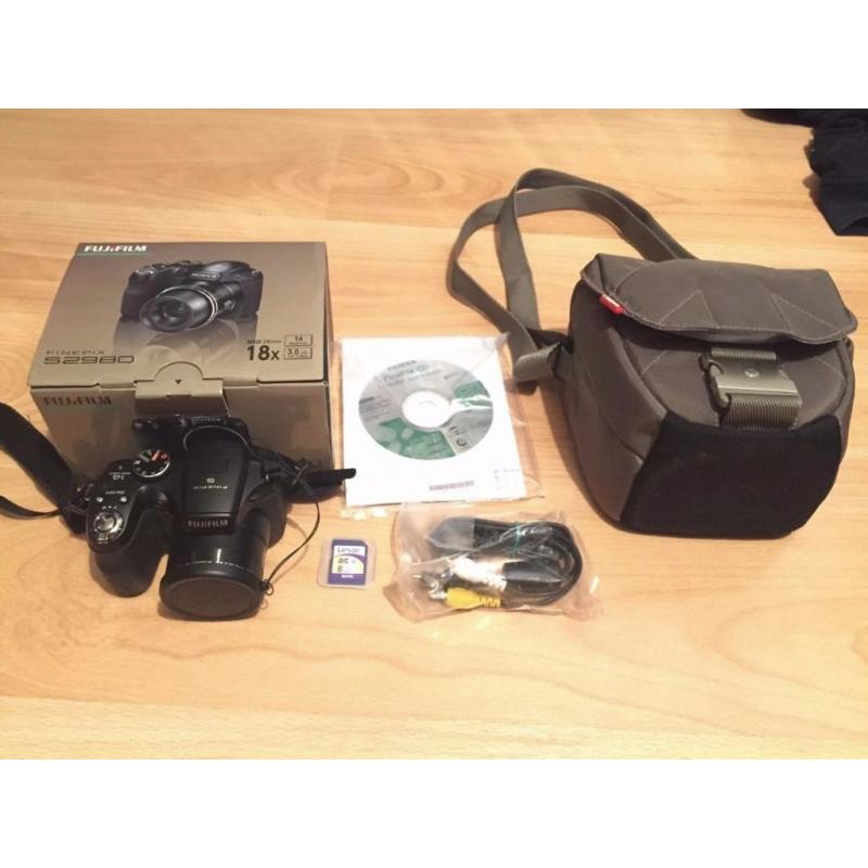 Fujifilm Finepix s2980 *NEVER USED*