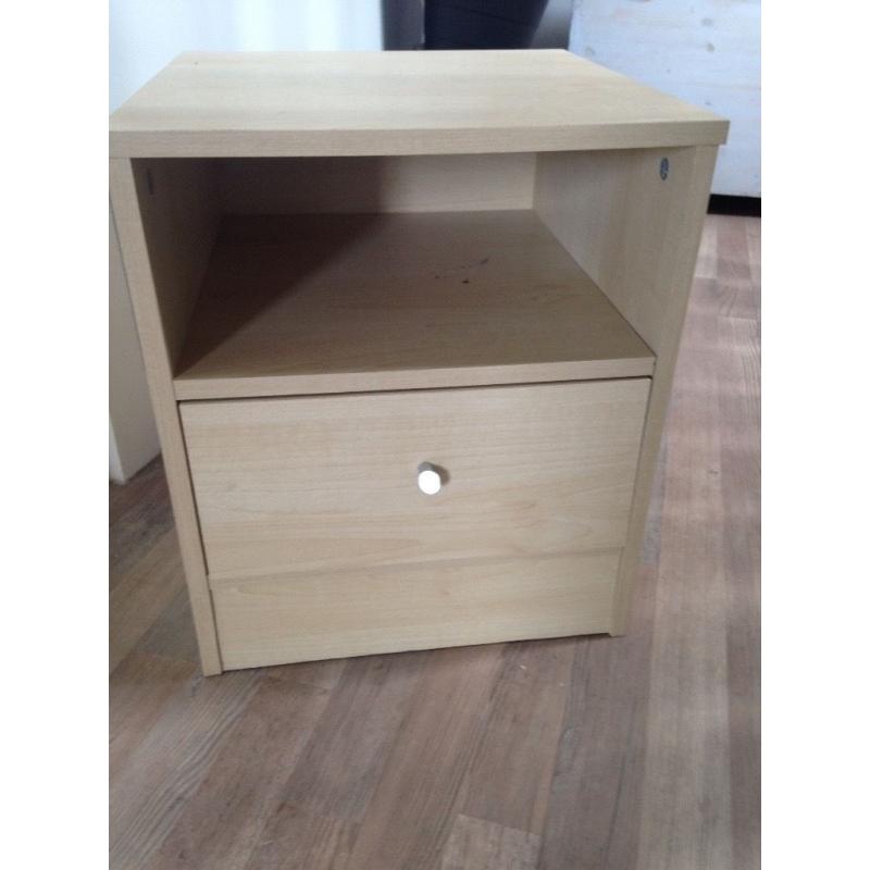 Bed side table