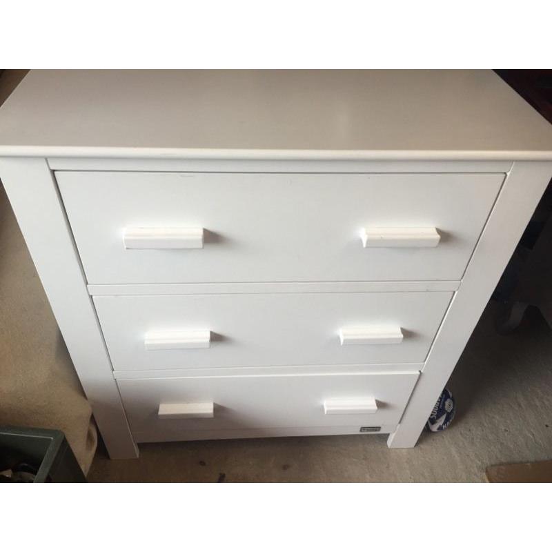 BR Baby chest of drawers
