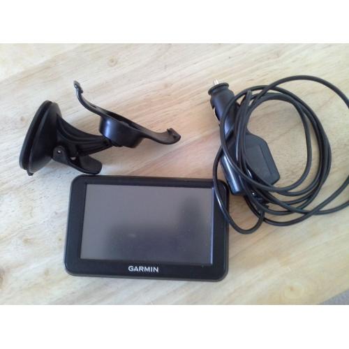 Garmin nuvi40 in good condition